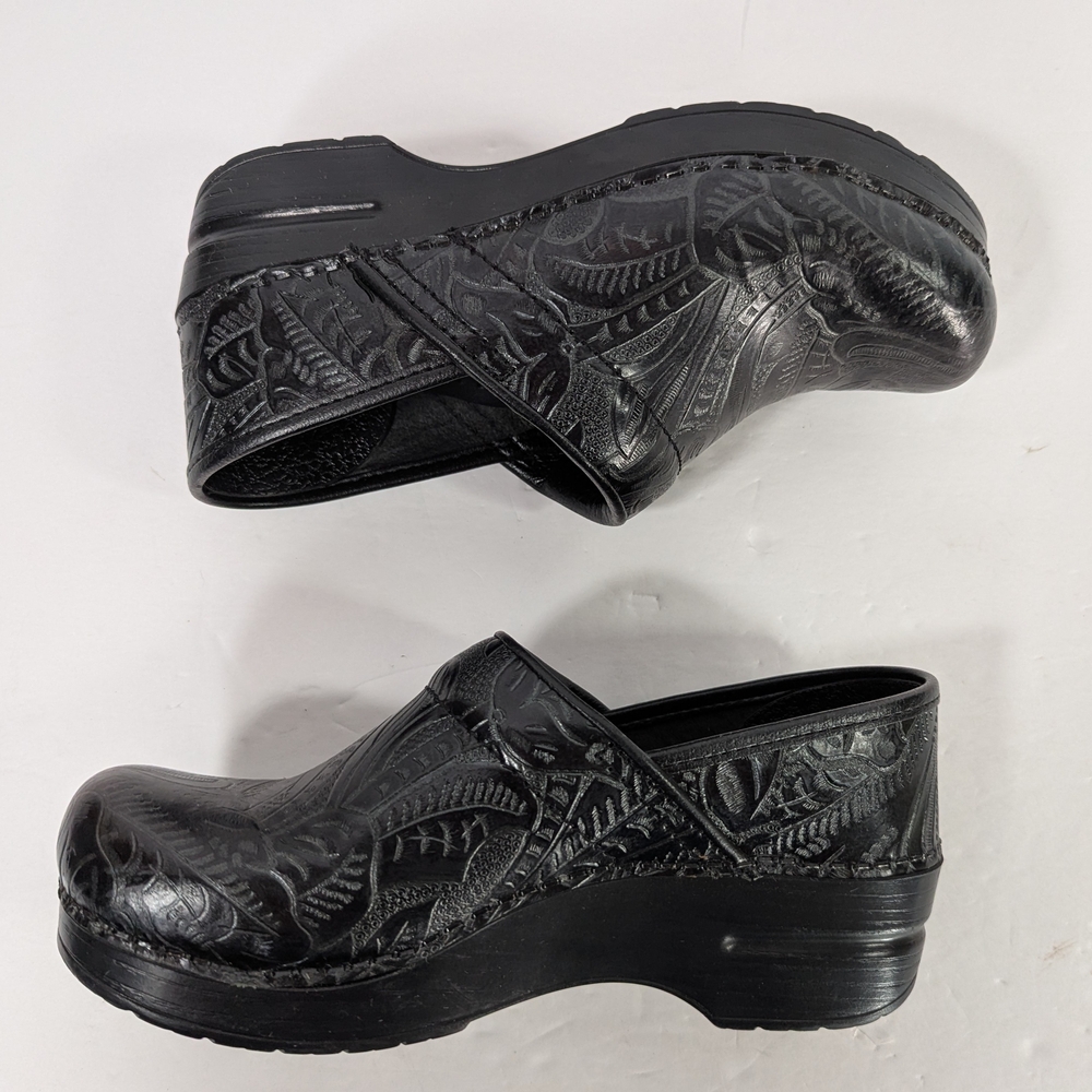 Dansko Shoes Women's Pro XP 2.0 Clog Black Floral Embossed Tooled 37/6.5-7 US